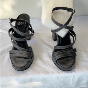 Vintage Nine West Women's Gray Strappy Heels